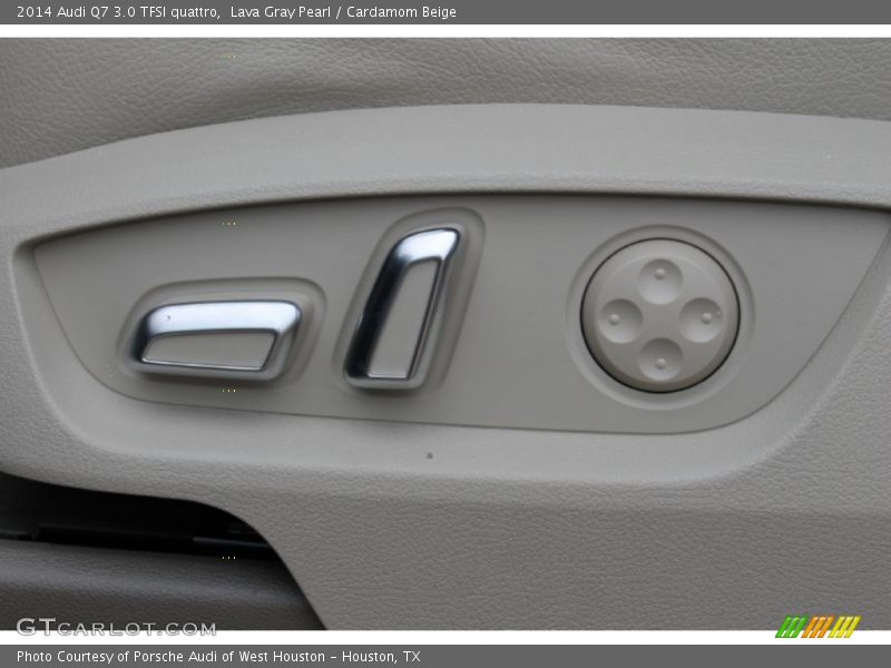 Controls of 2014 Q7 3.0 TFSI quattro