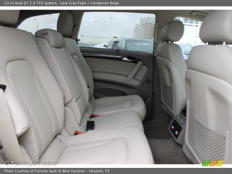 Rear Seat of 2014 Q7 3.0 TFSI quattro