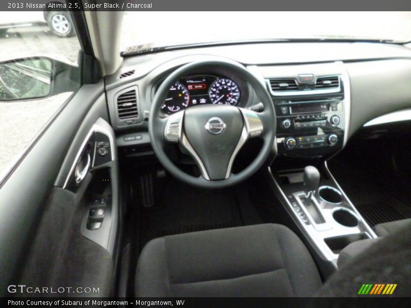 Super Black / Charcoal 2013 Nissan Altima 2.5