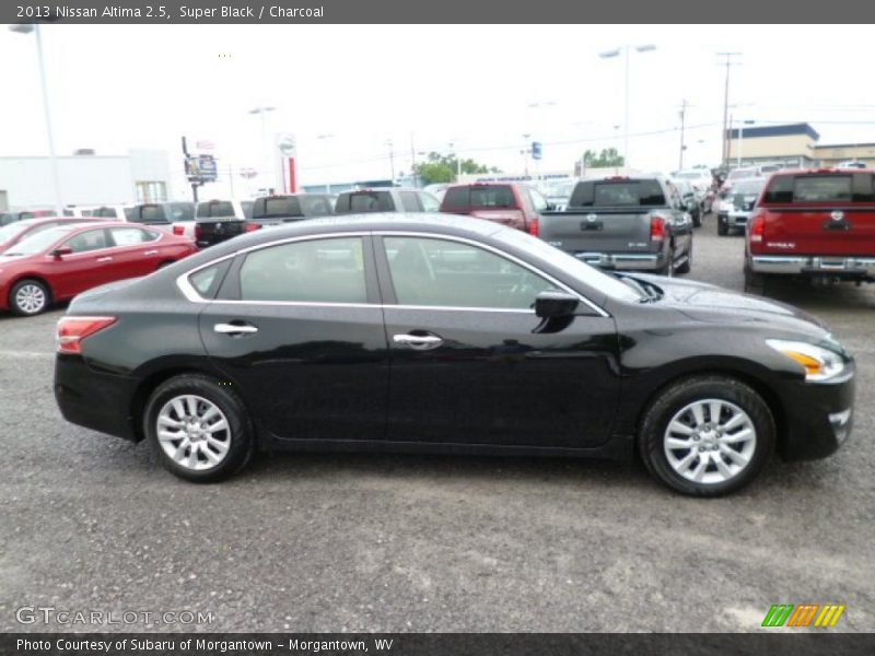 Super Black / Charcoal 2013 Nissan Altima 2.5