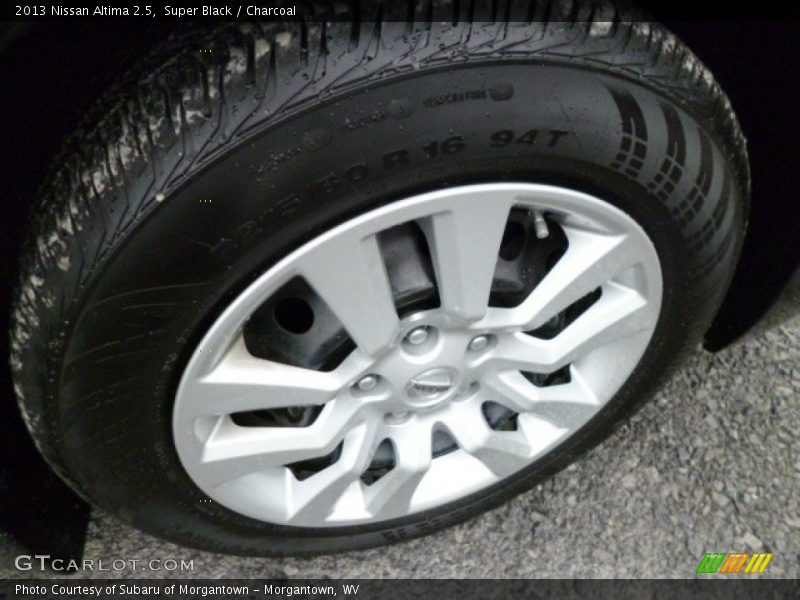 Super Black / Charcoal 2013 Nissan Altima 2.5