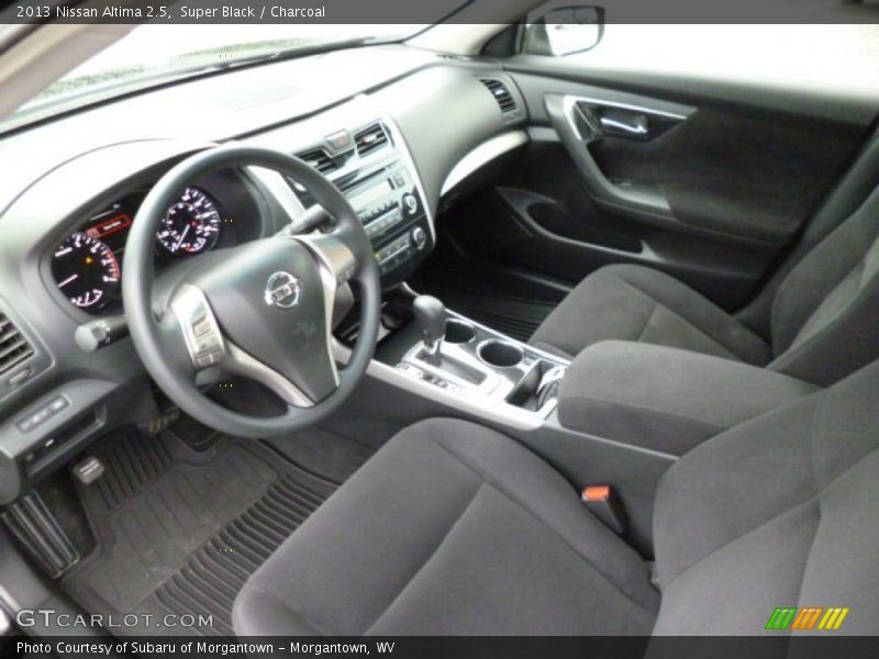 Super Black / Charcoal 2013 Nissan Altima 2.5