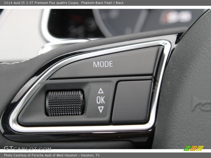 Controls of 2014 S5 3.0T Premium Plus quattro Coupe