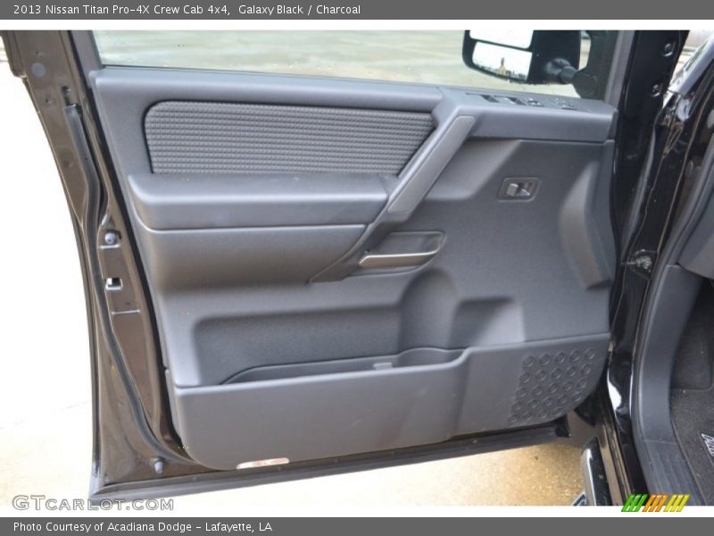 Galaxy Black / Charcoal 2013 Nissan Titan Pro-4X Crew Cab 4x4