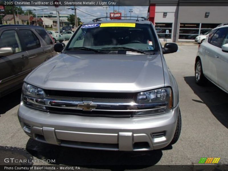 Silverstone Metallic / Light Gray 2005 Chevrolet TrailBlazer LS 4x4