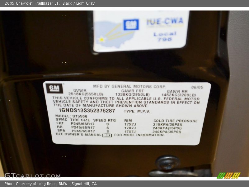 Black / Light Gray 2005 Chevrolet TrailBlazer LT