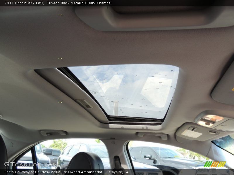 Tuxedo Black Metallic / Dark Charcoal 2011 Lincoln MKZ FWD