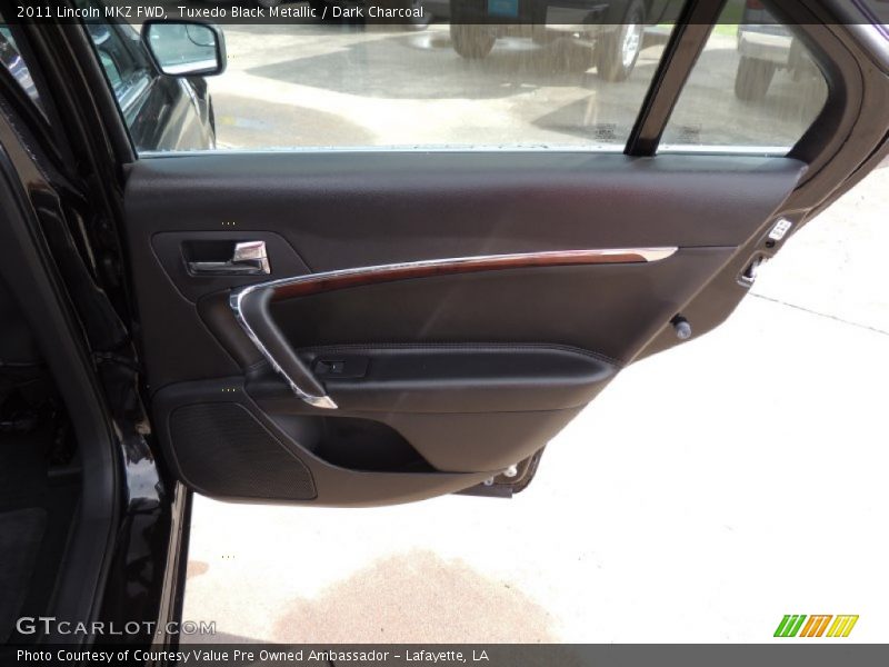 Tuxedo Black Metallic / Dark Charcoal 2011 Lincoln MKZ FWD