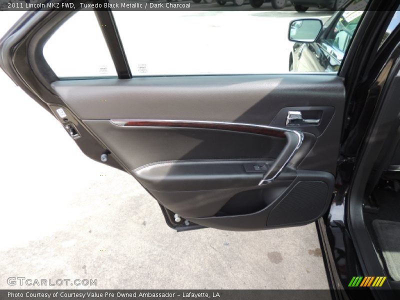 Tuxedo Black Metallic / Dark Charcoal 2011 Lincoln MKZ FWD