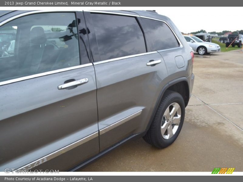 Mineral Gray Metallic / Black 2013 Jeep Grand Cherokee Limited