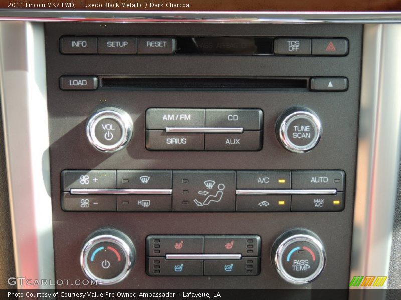 Tuxedo Black Metallic / Dark Charcoal 2011 Lincoln MKZ FWD