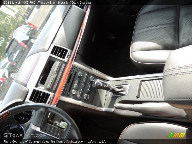Tuxedo Black Metallic / Dark Charcoal 2011 Lincoln MKZ FWD