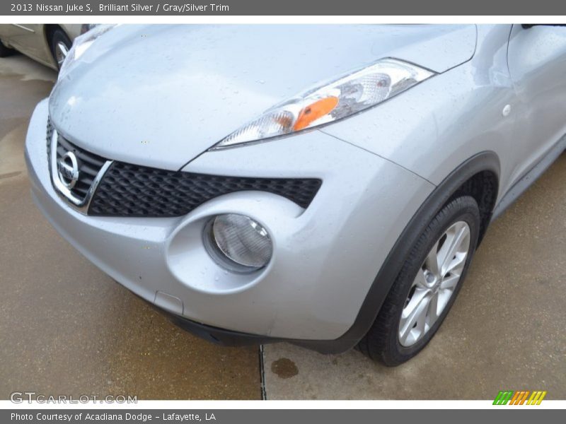 Brilliant Silver / Gray/Silver Trim 2013 Nissan Juke S