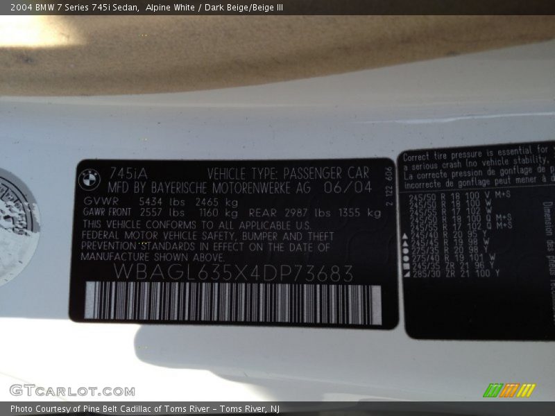 Alpine White / Dark Beige/Beige III 2004 BMW 7 Series 745i Sedan
