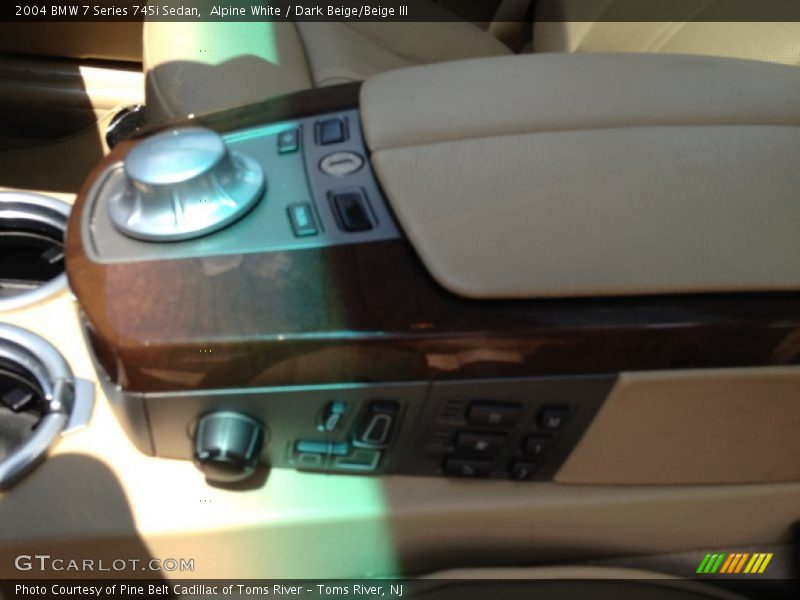 Alpine White / Dark Beige/Beige III 2004 BMW 7 Series 745i Sedan