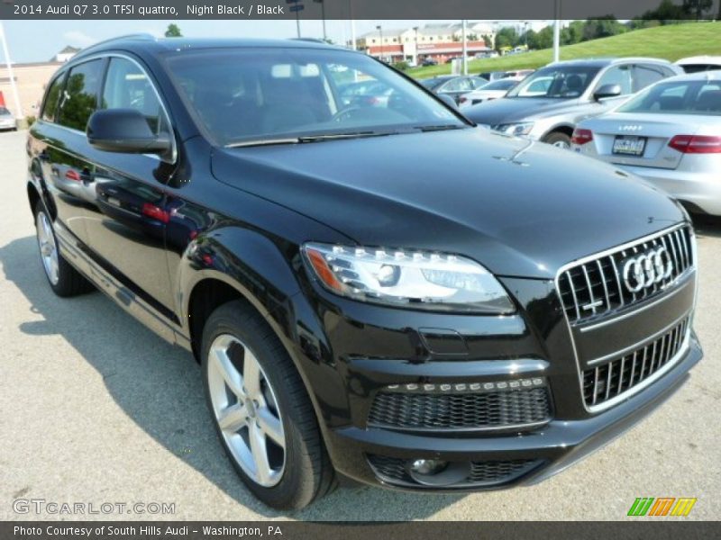 Front 3/4 View of 2014 Q7 3.0 TFSI quattro