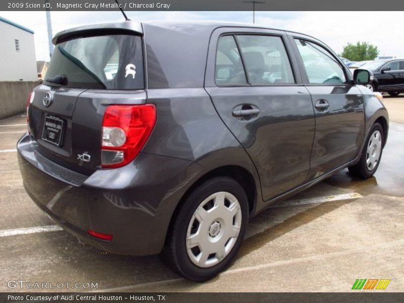 Magnetic Gray Metallic / Charcoal Gray 2009 Scion xD