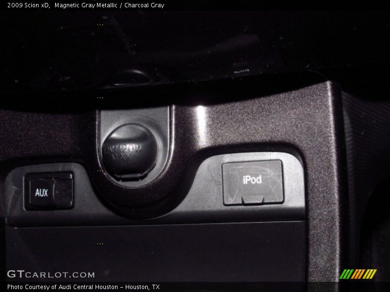 Magnetic Gray Metallic / Charcoal Gray 2009 Scion xD