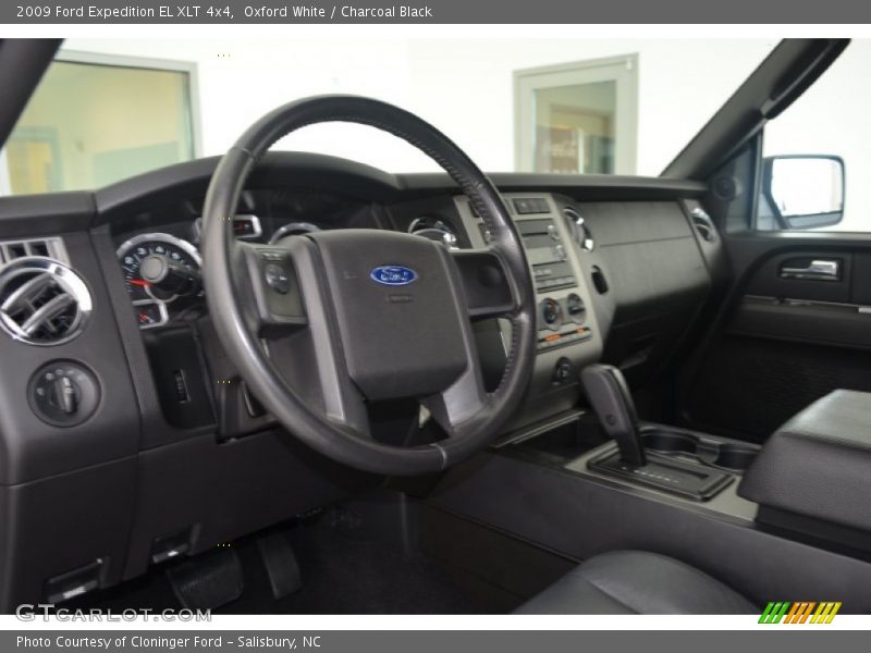 Oxford White / Charcoal Black 2009 Ford Expedition EL XLT 4x4