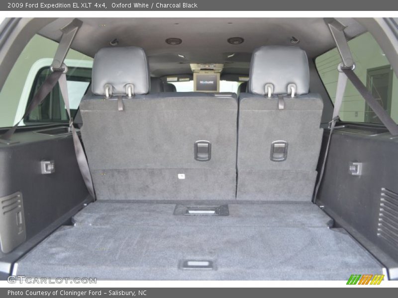 Oxford White / Charcoal Black 2009 Ford Expedition EL XLT 4x4