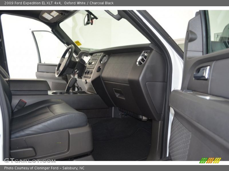 Oxford White / Charcoal Black 2009 Ford Expedition EL XLT 4x4