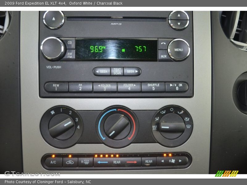Oxford White / Charcoal Black 2009 Ford Expedition EL XLT 4x4
