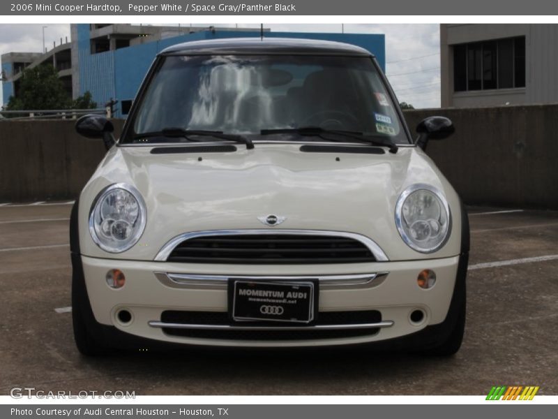 Pepper White / Space Gray/Panther Black 2006 Mini Cooper Hardtop