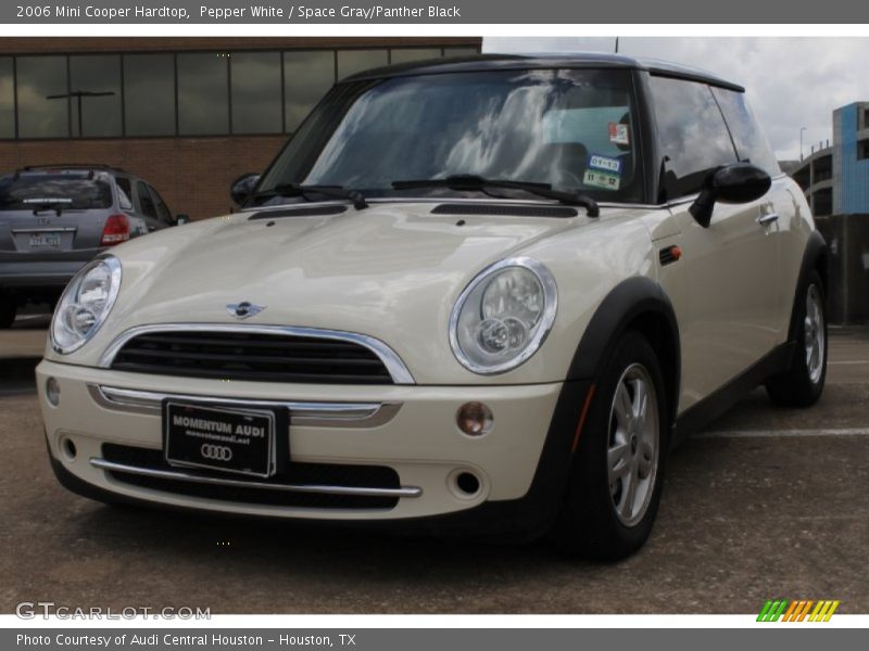 Pepper White / Space Gray/Panther Black 2006 Mini Cooper Hardtop