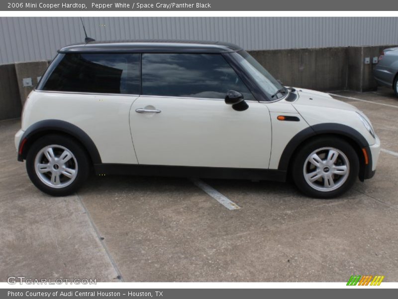 Pepper White / Space Gray/Panther Black 2006 Mini Cooper Hardtop