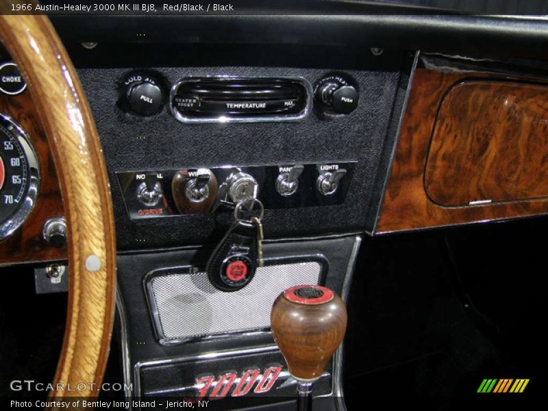 1966 Austin Healey 3000 MKIII BJ8, Red/Black / Black, Front Console - 1966 Austin-Healey 3000 MK III Bj8