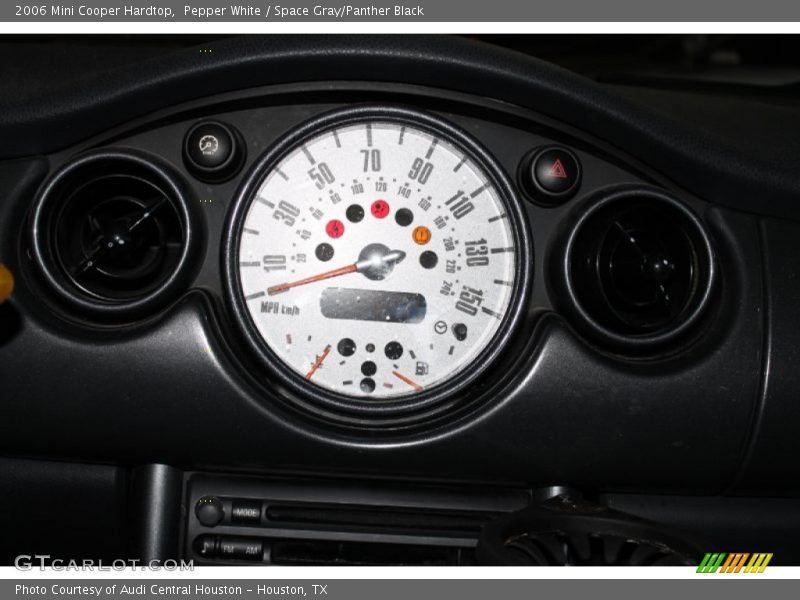 Pepper White / Space Gray/Panther Black 2006 Mini Cooper Hardtop
