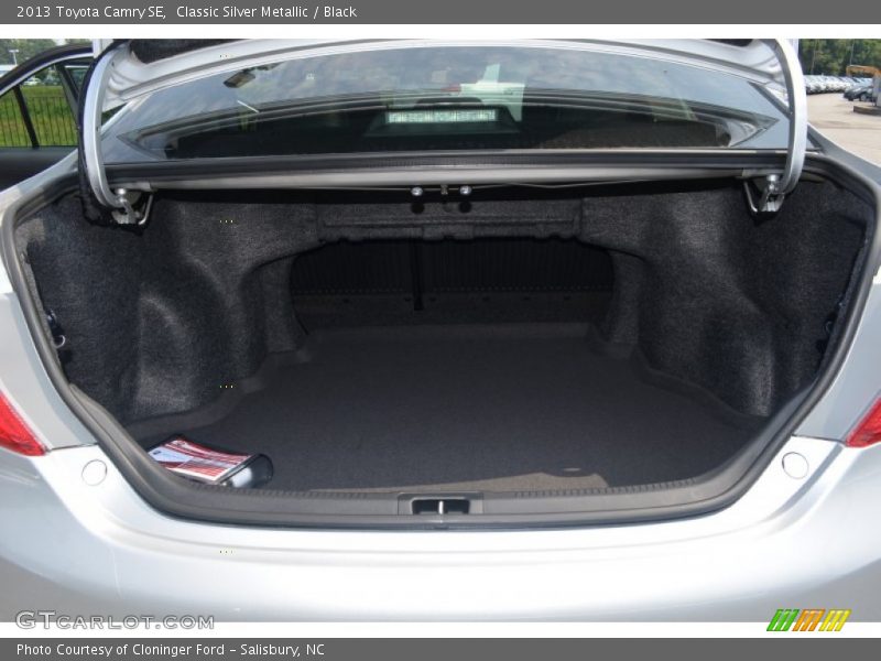 Classic Silver Metallic / Black 2013 Toyota Camry SE
