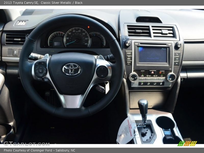 Classic Silver Metallic / Black 2013 Toyota Camry SE