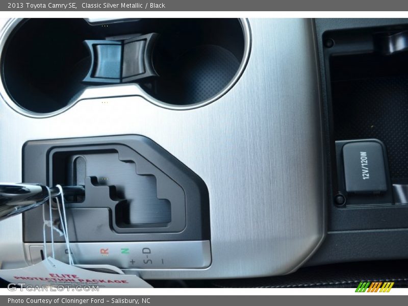 Classic Silver Metallic / Black 2013 Toyota Camry SE