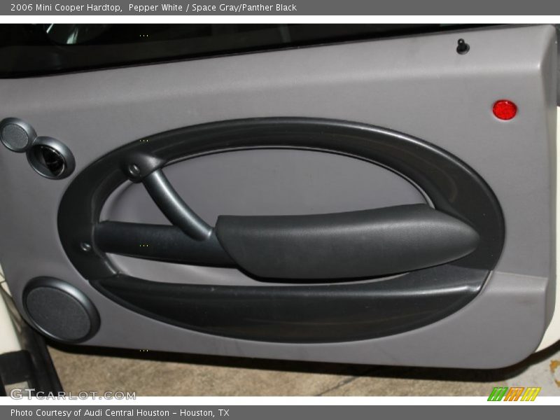 Pepper White / Space Gray/Panther Black 2006 Mini Cooper Hardtop