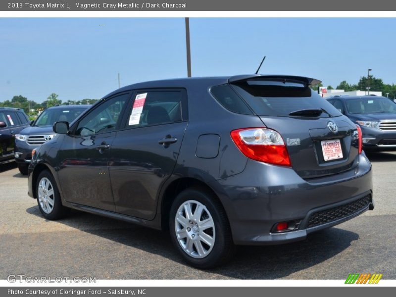 Magnetic Gray Metallic / Dark Charcoal 2013 Toyota Matrix L