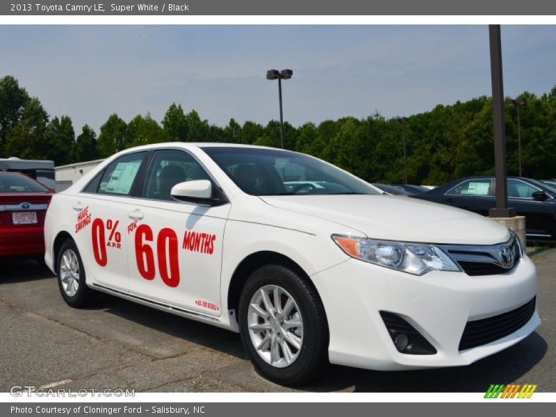 Super White / Black 2013 Toyota Camry LE
