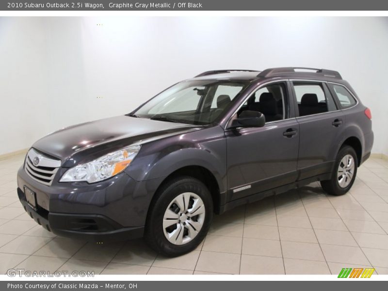Front 3/4 View of 2010 Outback 2.5i Wagon