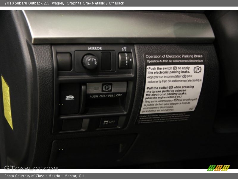 Graphite Gray Metallic / Off Black 2010 Subaru Outback 2.5i Wagon