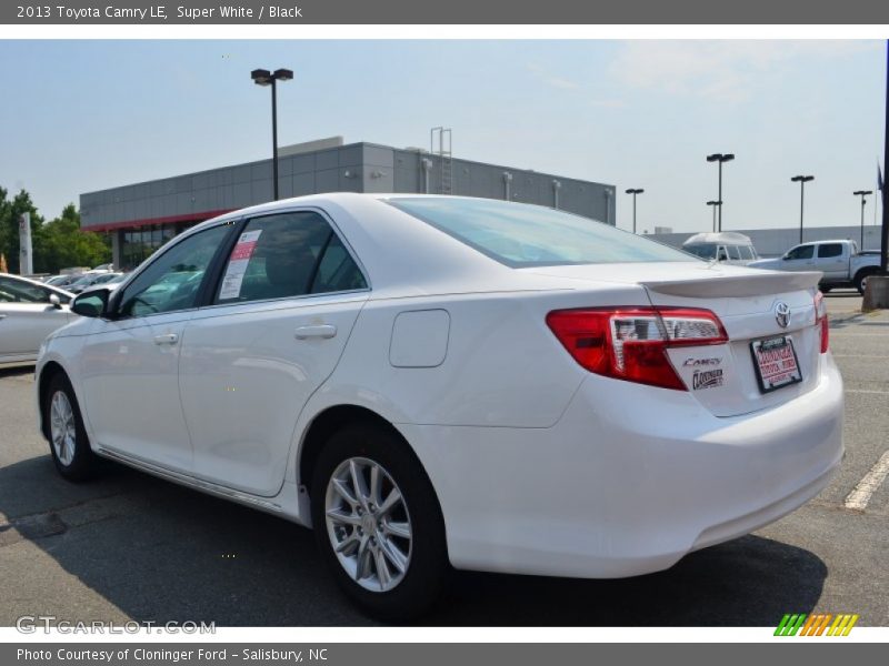 Super White / Black 2013 Toyota Camry LE