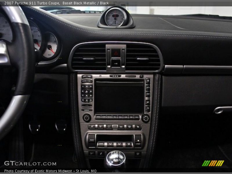 Controls of 2007 911 Turbo Coupe