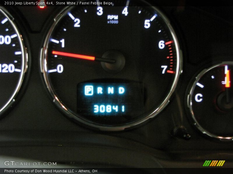Stone White / Pastel Pebble Beige 2010 Jeep Liberty Sport 4x4