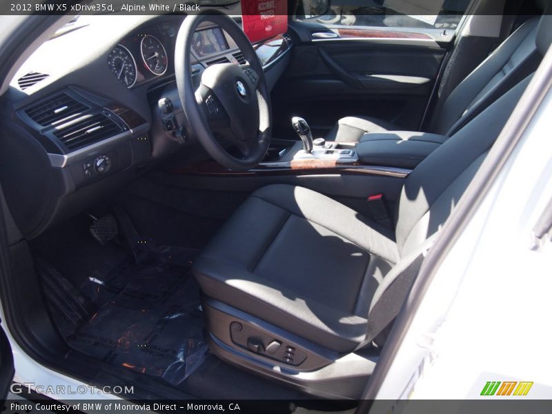 Alpine White / Black 2012 BMW X5 xDrive35d