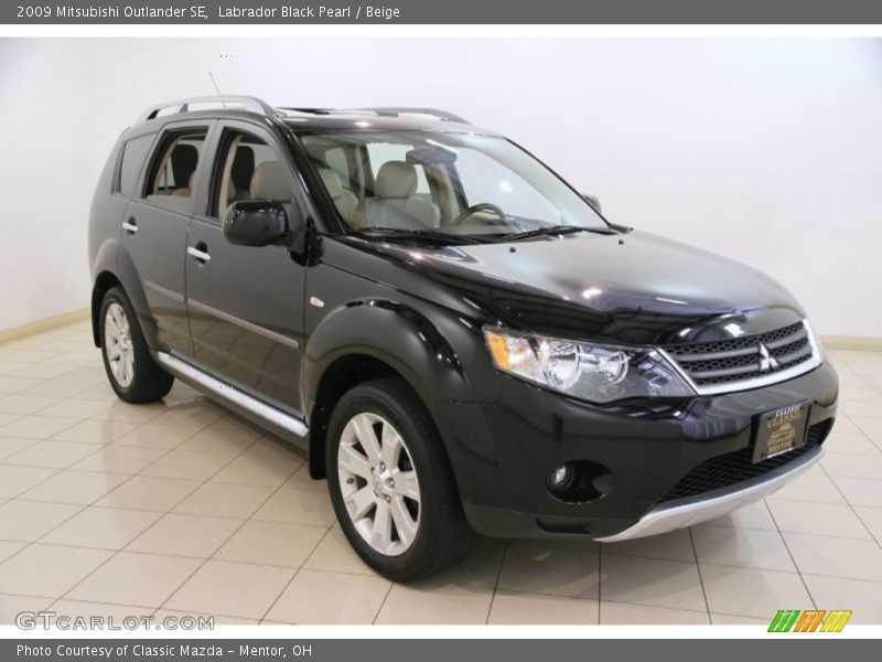 Labrador Black Pearl / Beige 2009 Mitsubishi Outlander SE