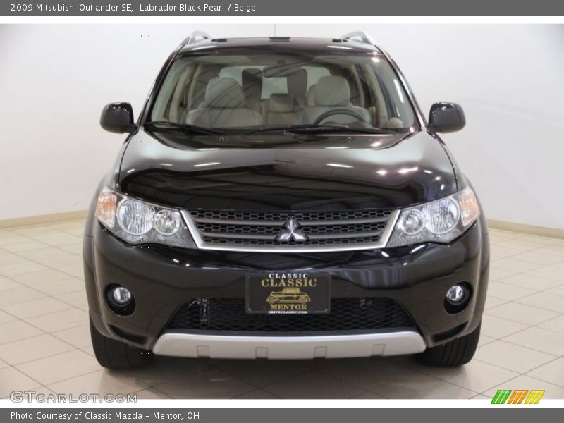 Labrador Black Pearl / Beige 2009 Mitsubishi Outlander SE