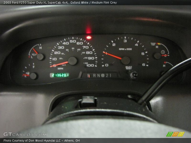 Oxford White / Medium Flint Grey 2003 Ford F250 Super Duty XL SuperCab 4x4