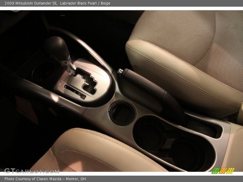 Labrador Black Pearl / Beige 2009 Mitsubishi Outlander SE