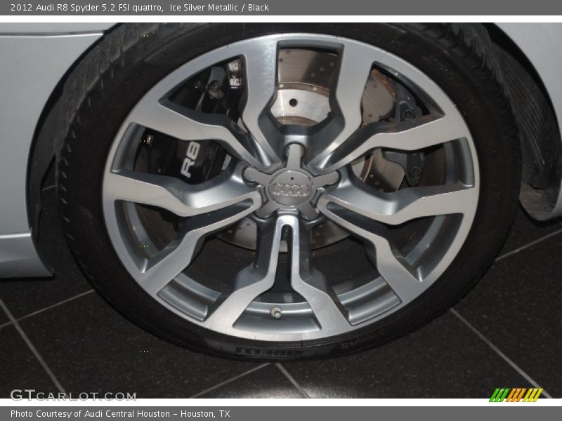  2012 R8 Spyder 5.2 FSI quattro Wheel