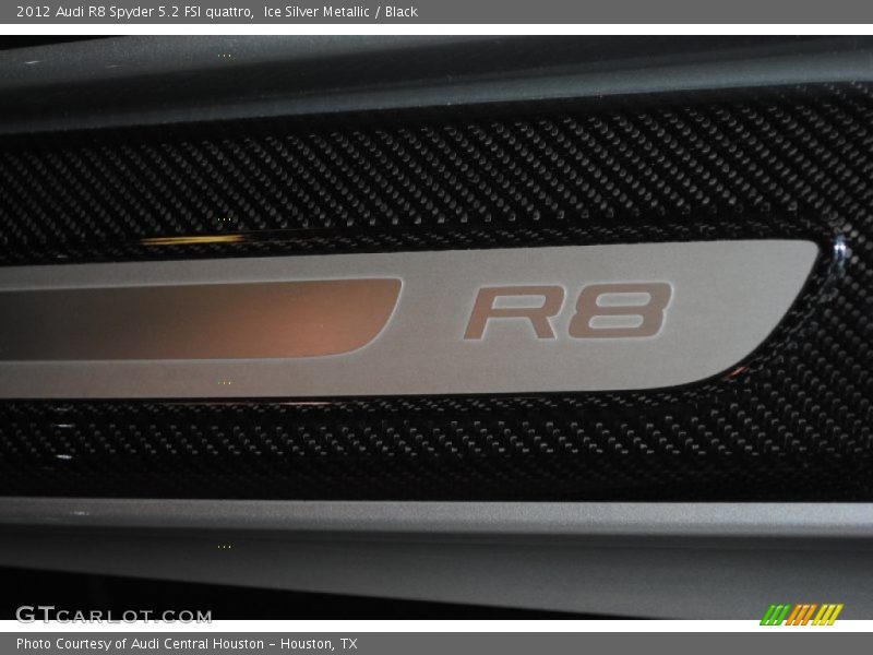 Ice Silver Metallic / Black 2012 Audi R8 Spyder 5.2 FSI quattro