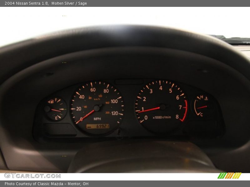 Molten Silver / Sage 2004 Nissan Sentra 1.8